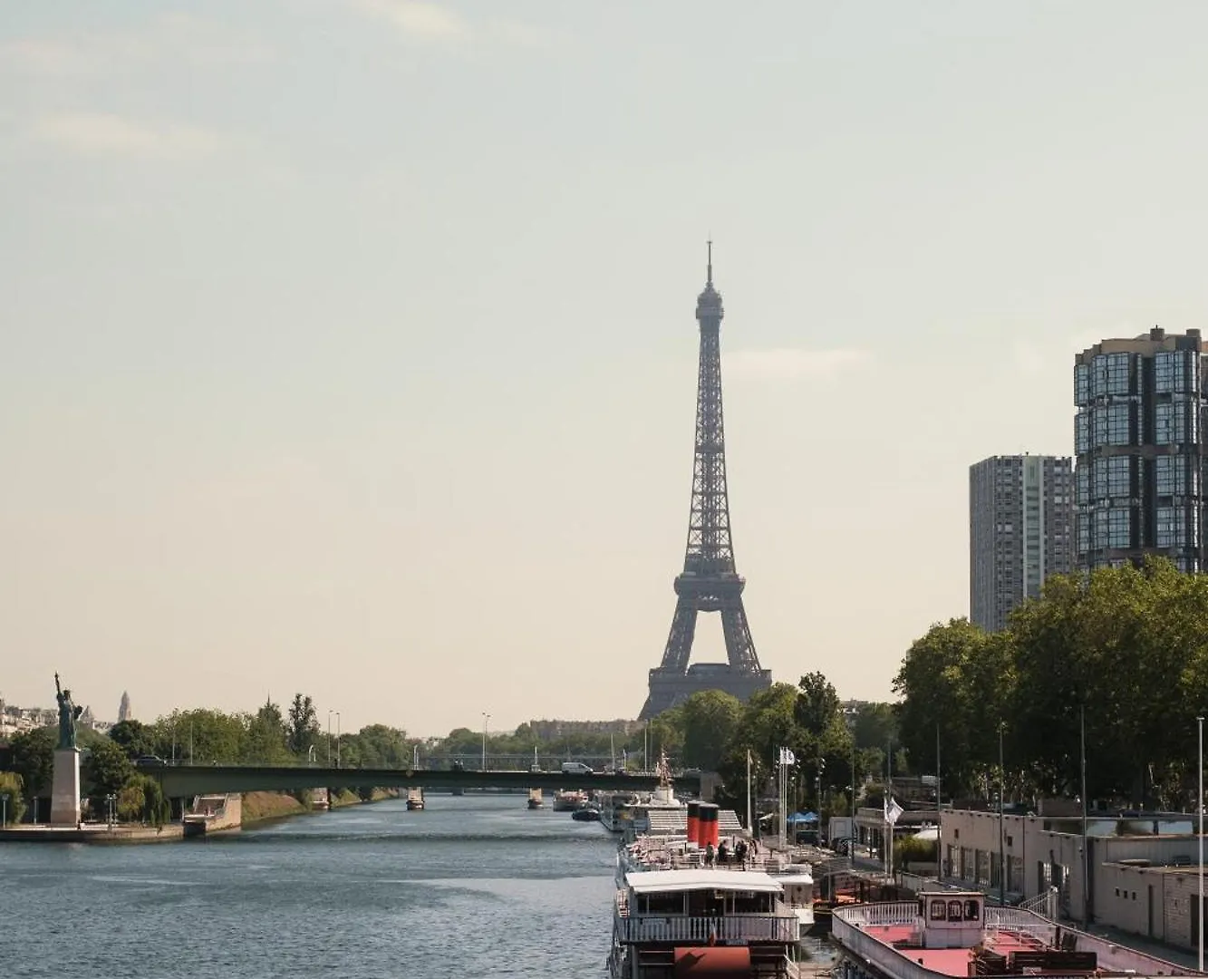 Veeve - Beaugrenelle Skies Paris